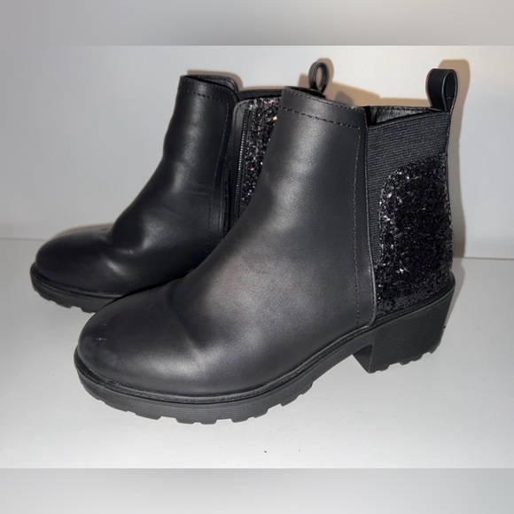 DV by Dolce Vita Shoes - Ladies Sz 5 DV Brand Adorable Black Booties With Sequin Back Girls Sz 3 boots